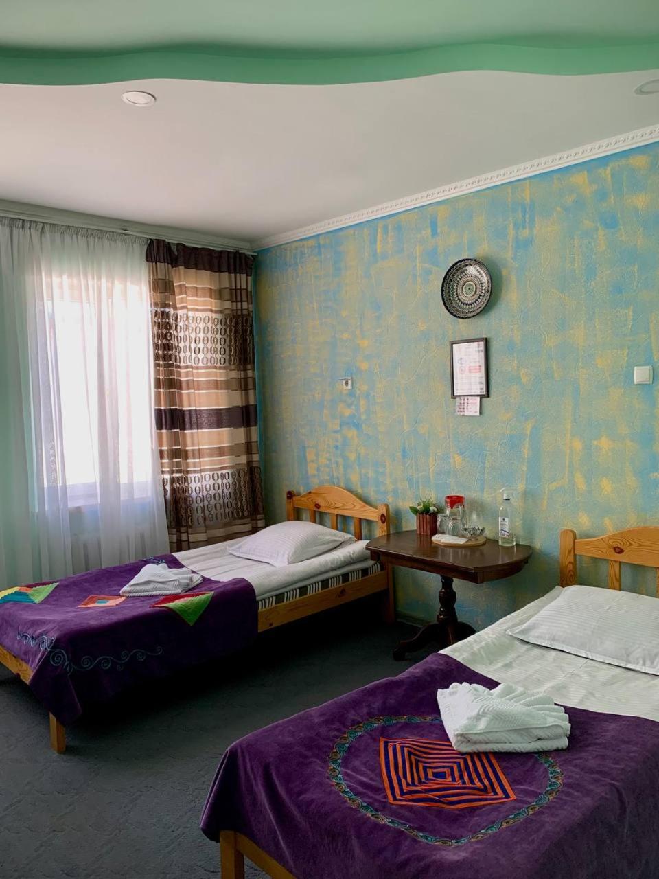 Guest House Emily Bokonbayevo Bagian luar foto